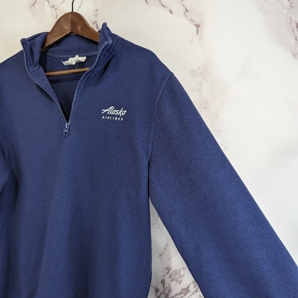 Alaskan Airlines Sweater Mens Medium Blue Employee Uniform Zip Alaska - Picture 10 of 10